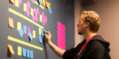 Theming with color to help prioritize tasks